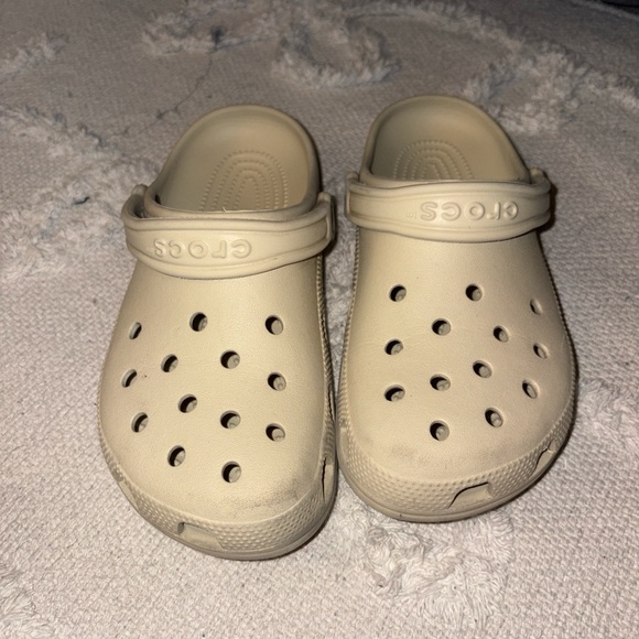 CROCS Shoes - CROCS Women's Cream Slippers